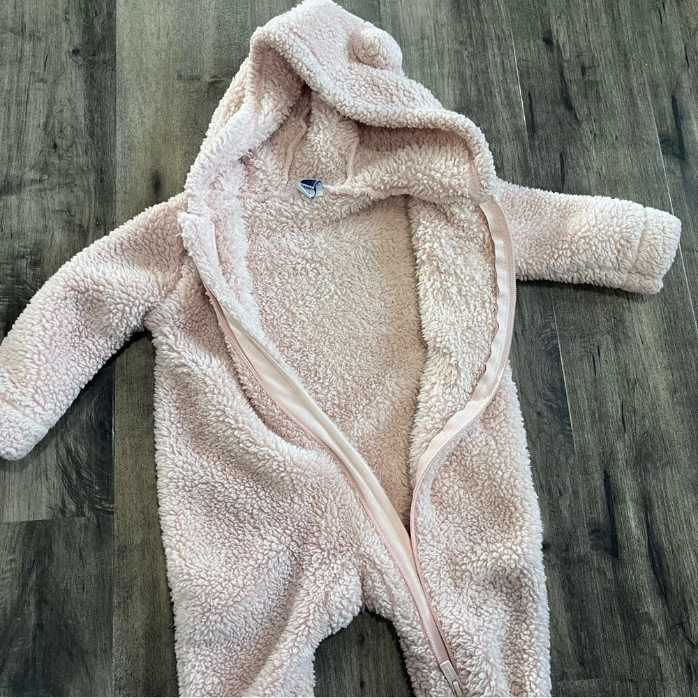 Old Navy Fleece Snowsuit Bunting Baby Girl's Size 6-12 Months Pink Hooded Ears